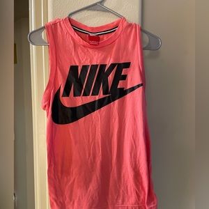 Sleeveless Nike tank top!